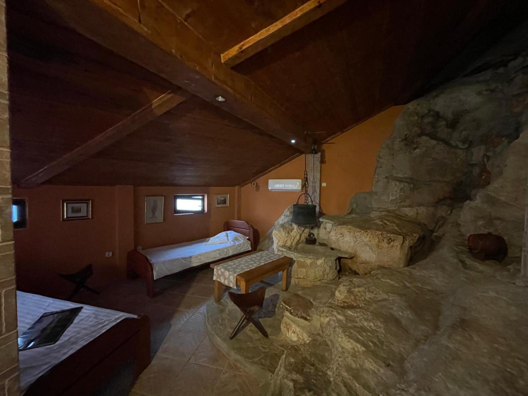 Cave Apartment ヴィルパザル エクステリア 写真