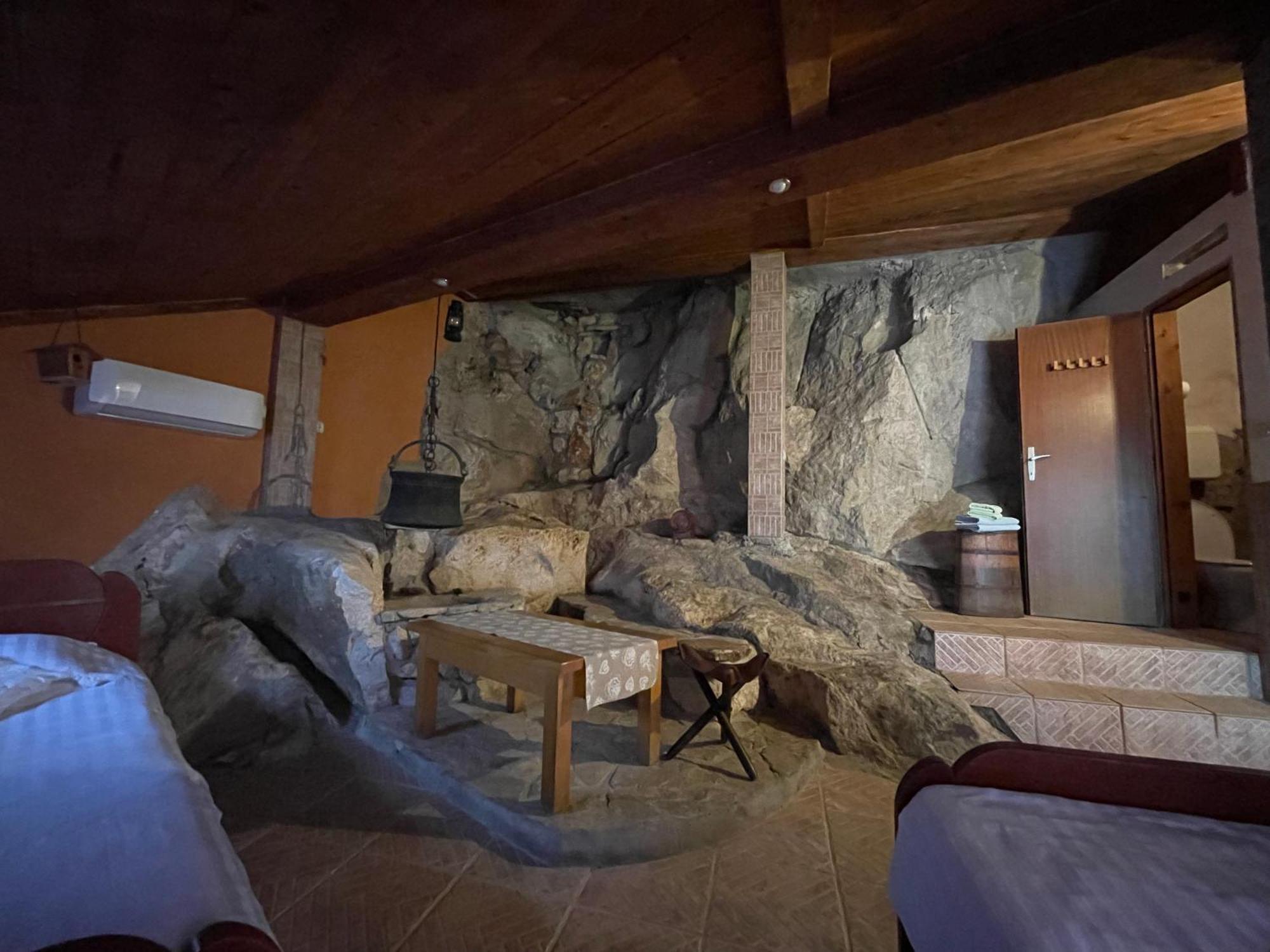 Cave Apartment ヴィルパザル エクステリア 写真